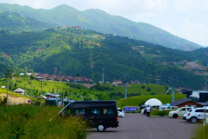 PRIVATE Day trip to Charvak, Chimgan & Amirsoy mountains