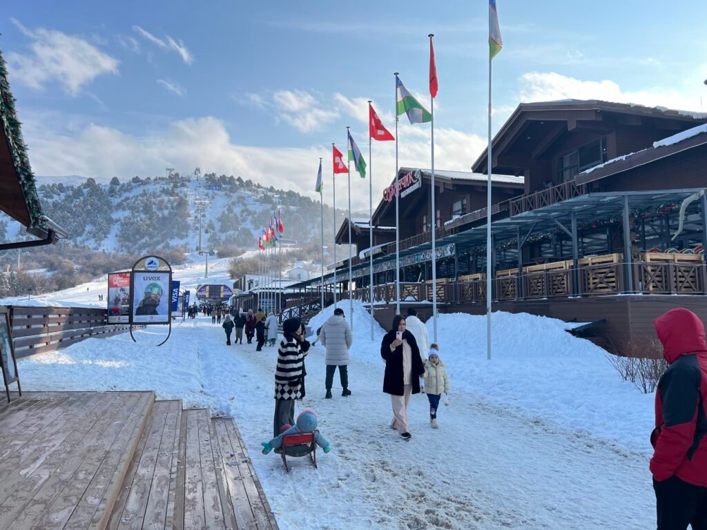 Tashkent: Sun heliocomplex, Amirsoy ski resort, Chimgan mountain & Charvak lake